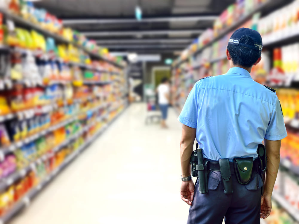 Bảo Vệ Trung Tâm Thương Mại Làm Những Nhiệm Vụ Gì?